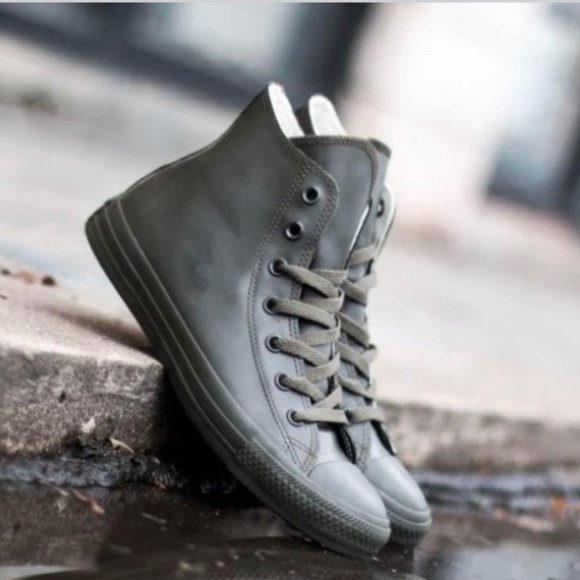Converse Rain Boots Women's Size 5 - Picture 1 of 5